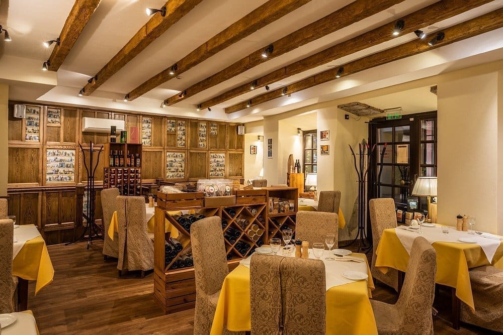 restaurant-lokys-wine MICE services in Europe by IBG Travel